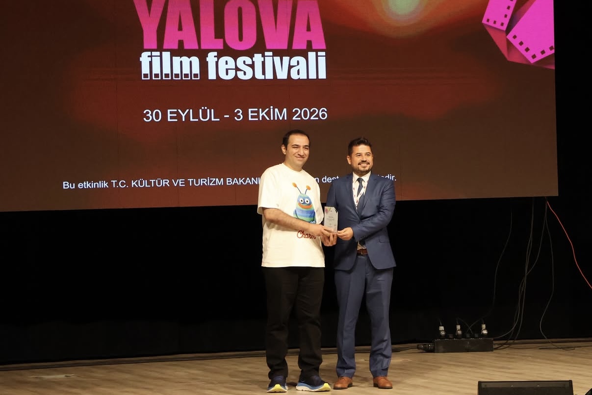 Payam Shokouhirad, has received the Cultural Ambassador Award at the 2026 Yalova International Film Festival in Türkiye.